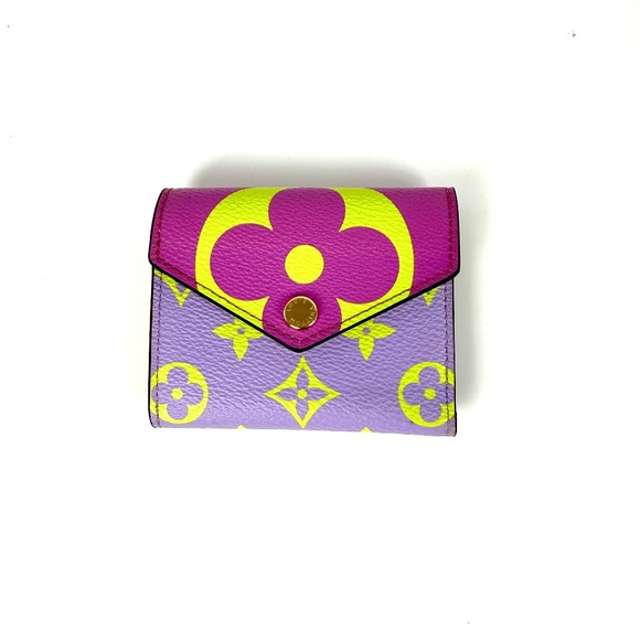 Louis Vuitton Zoe Giant Monogram Lilac Multicolor Flap Compact Wallet - Picture 1 of 16